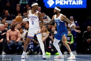 成为舆论中 成为舆论中