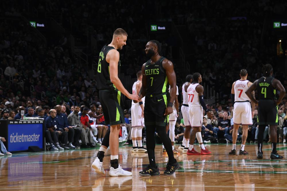 备受瞩目的 备受瞩目的